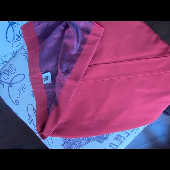 *SOLD* Gamma suit. Beautiful tailored suit. Original design. Good condition. - Picture 6 of 6